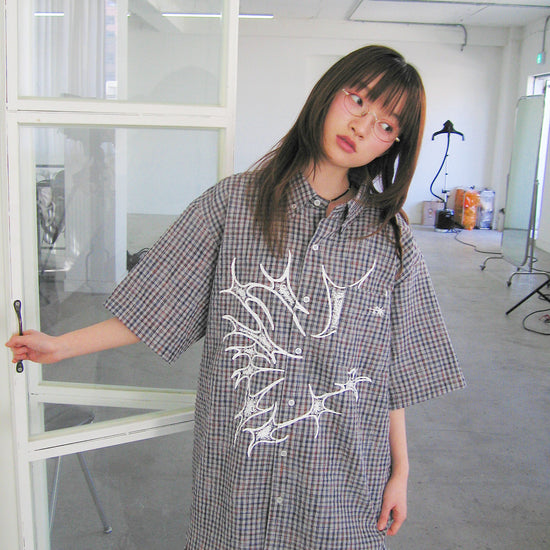 Nice Ghost Club Tornado Star Check Big Big Half Shirt [Grey]