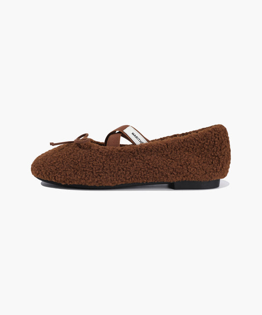 Marithé François Girbaud Women's Cross Banding Shearling Flat Shoes in Brown