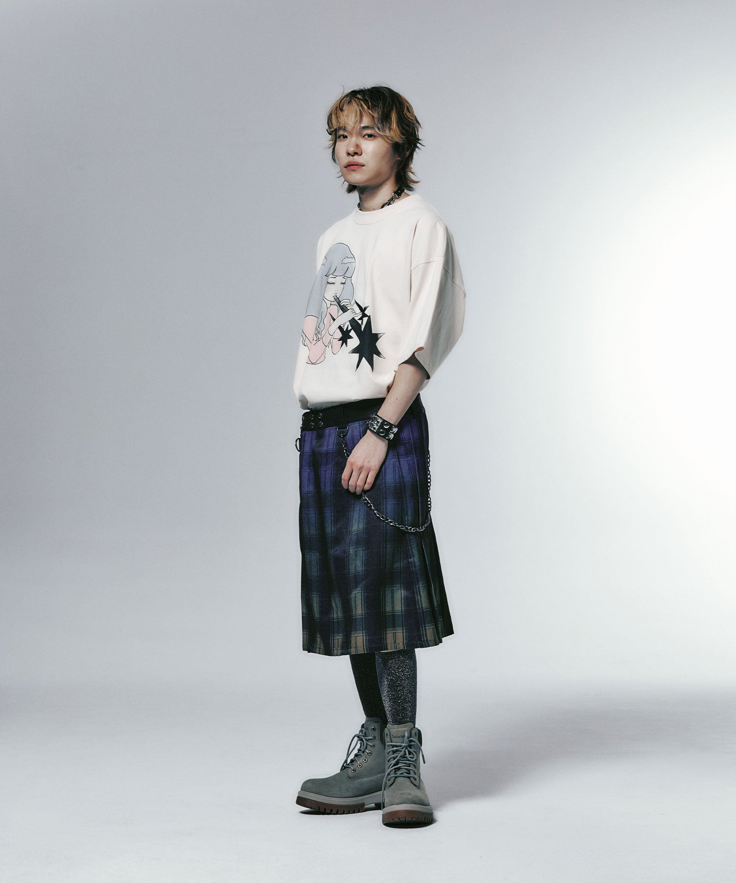 Nice Ghost Club Girl Blowing Symbol Big Tee [Beige]