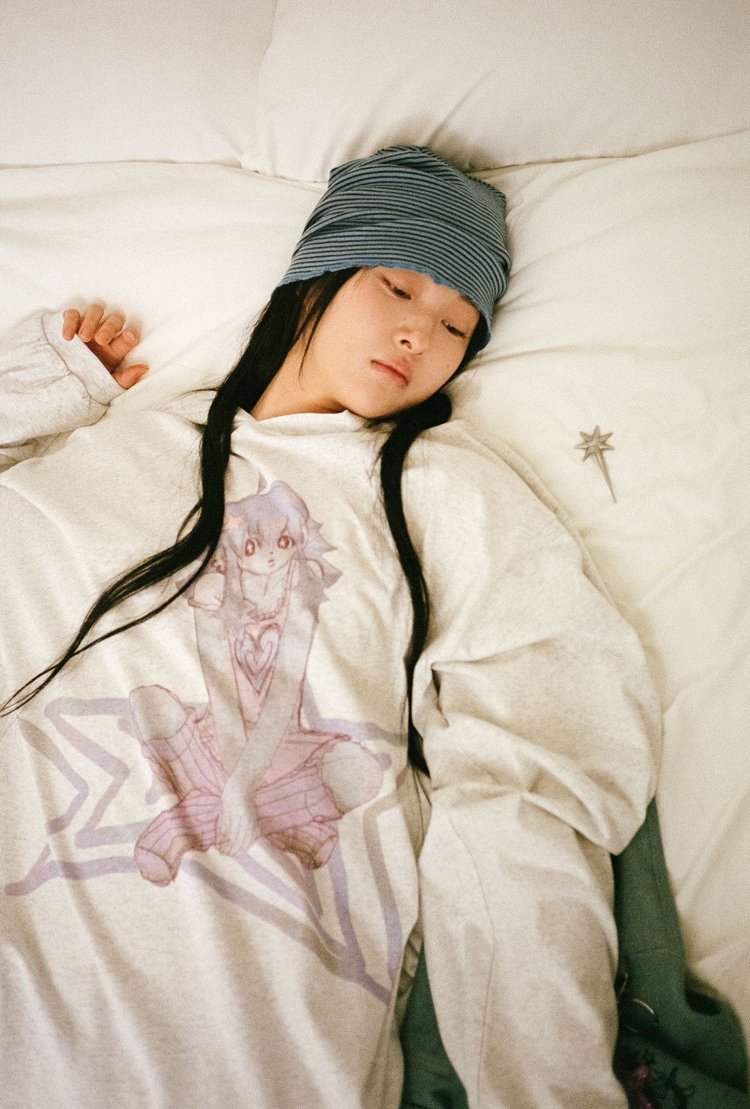 Nice Ghost Club Star Girl Big Big Long Sleeve Hoodie [Light Grey]