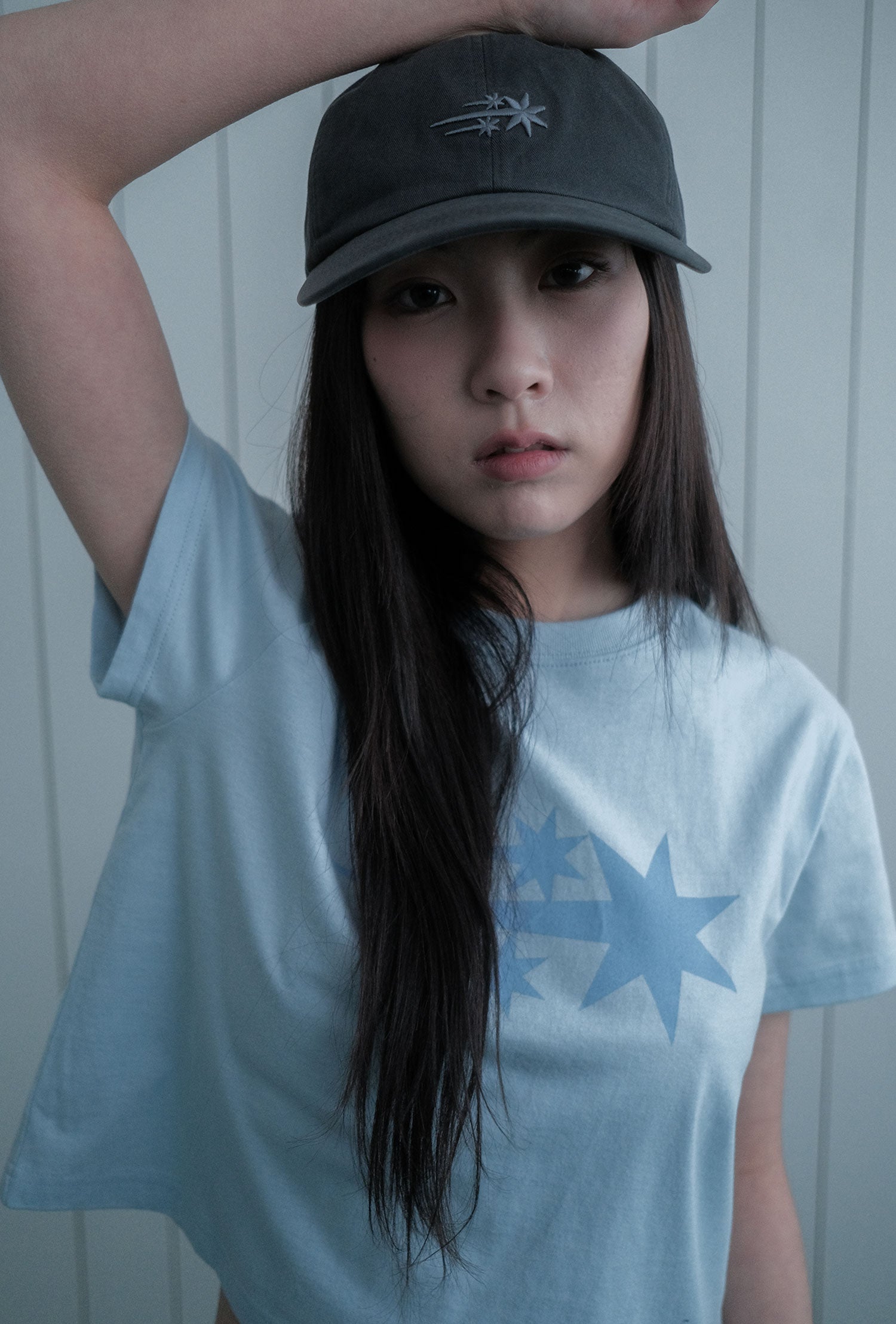 Nice Ghost Club 3 Stars Symbol Crop Slim Tee
