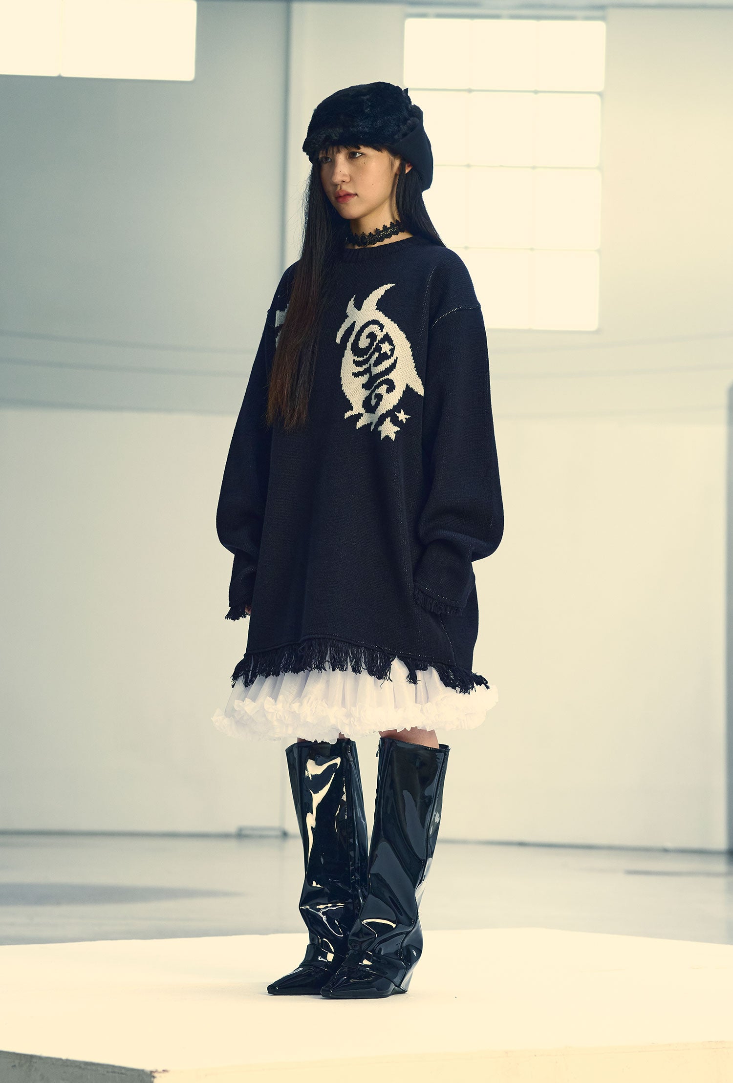 Nice Ghost Club Girl Gang Eyes Fringed Knit