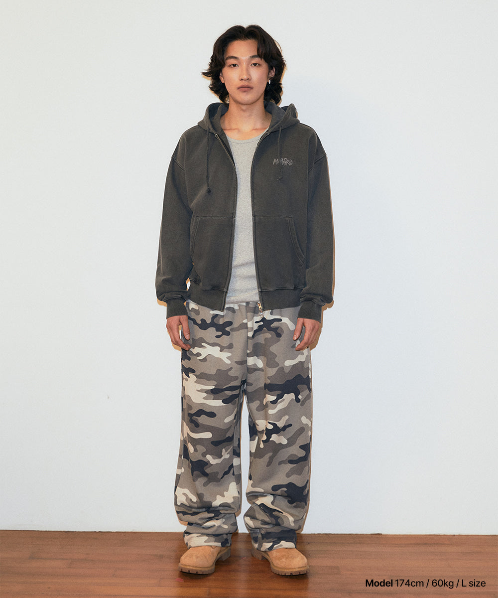 Mahagrid Camo Applique Sweatpant