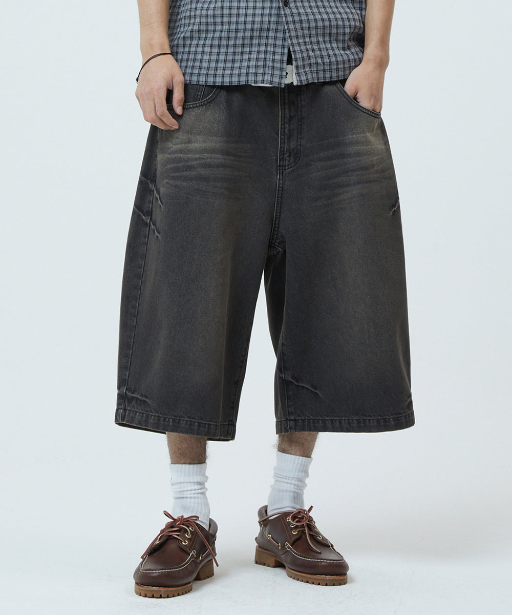 Mahagrid Bermuda Domingo Denim Short in Black
