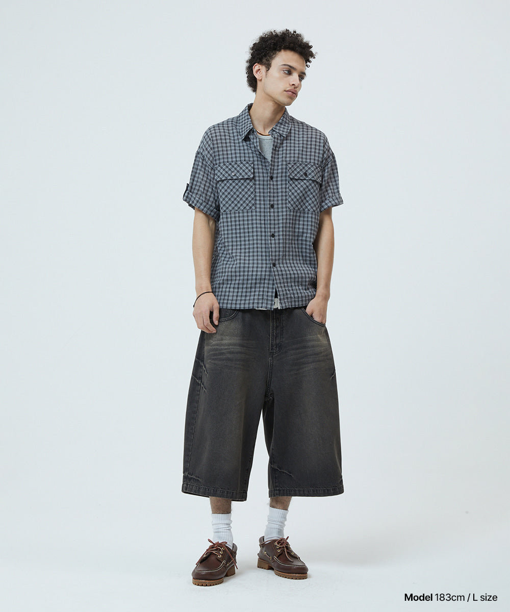 Mahagrid Bermuda Domingo Denim Short in Black