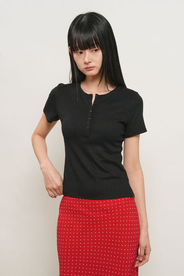 General Idea WOMAN Punching Ribbed Henley Neck T-Shirt