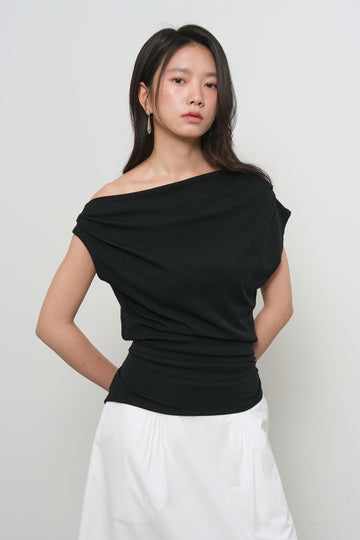 General Idea WOMAN Unbalanced Drape Strap T-Shirt