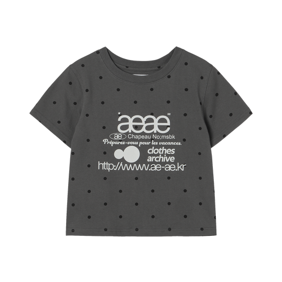 AEAE [6/4 Pre-Order Delivery] Web Logo Dot Crop T-Shirt in Charcoal