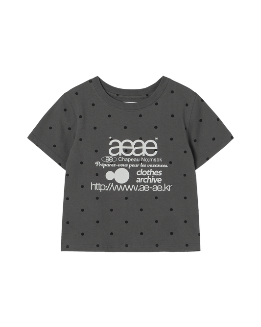 AEAE [6/4 Pre-Order Delivery] Web Logo Dot Crop T-Shirt in Charcoal