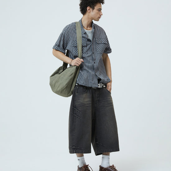 Mahagrid Bermuda Domingo Denim Short in Black