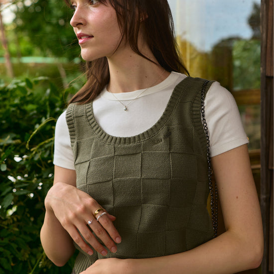 Bitter Cells Sketch Knit Vest