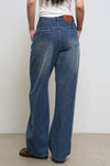 General Idea WOMAN Washed Curved Denim Pants [BLUE]