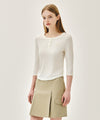 Marithé François Girbaud W SMALL CLASSIC LOGO HENLEY NECK 3/4 SLEEVE TEE ivory