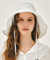 Marithé François Girbaud W STRAP SEERSUCKER WIDE BUCKET HAT ivory