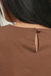 General Idea WOMAN Shoulder Padded Twist T-Shirt