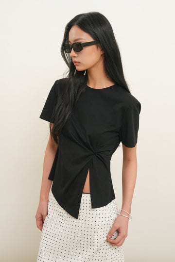 General Idea WOMAN Shoulder Padded Twist T-Shirt