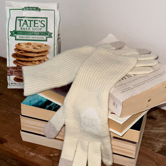 Bitter Cells Cozy Heart Gloves-3 Colors