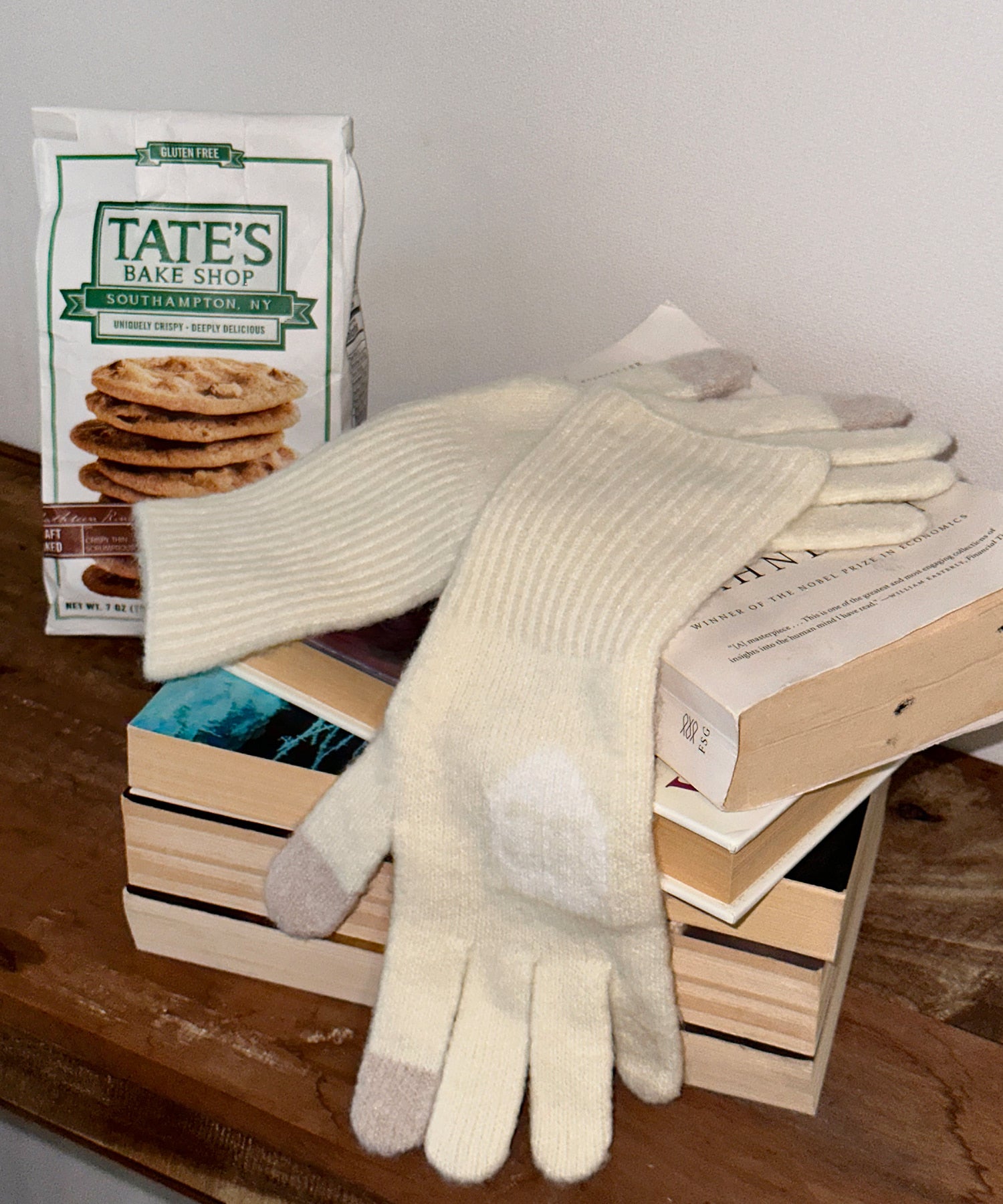 Bitter Cells Cozy Heart Gloves-3 Colors
