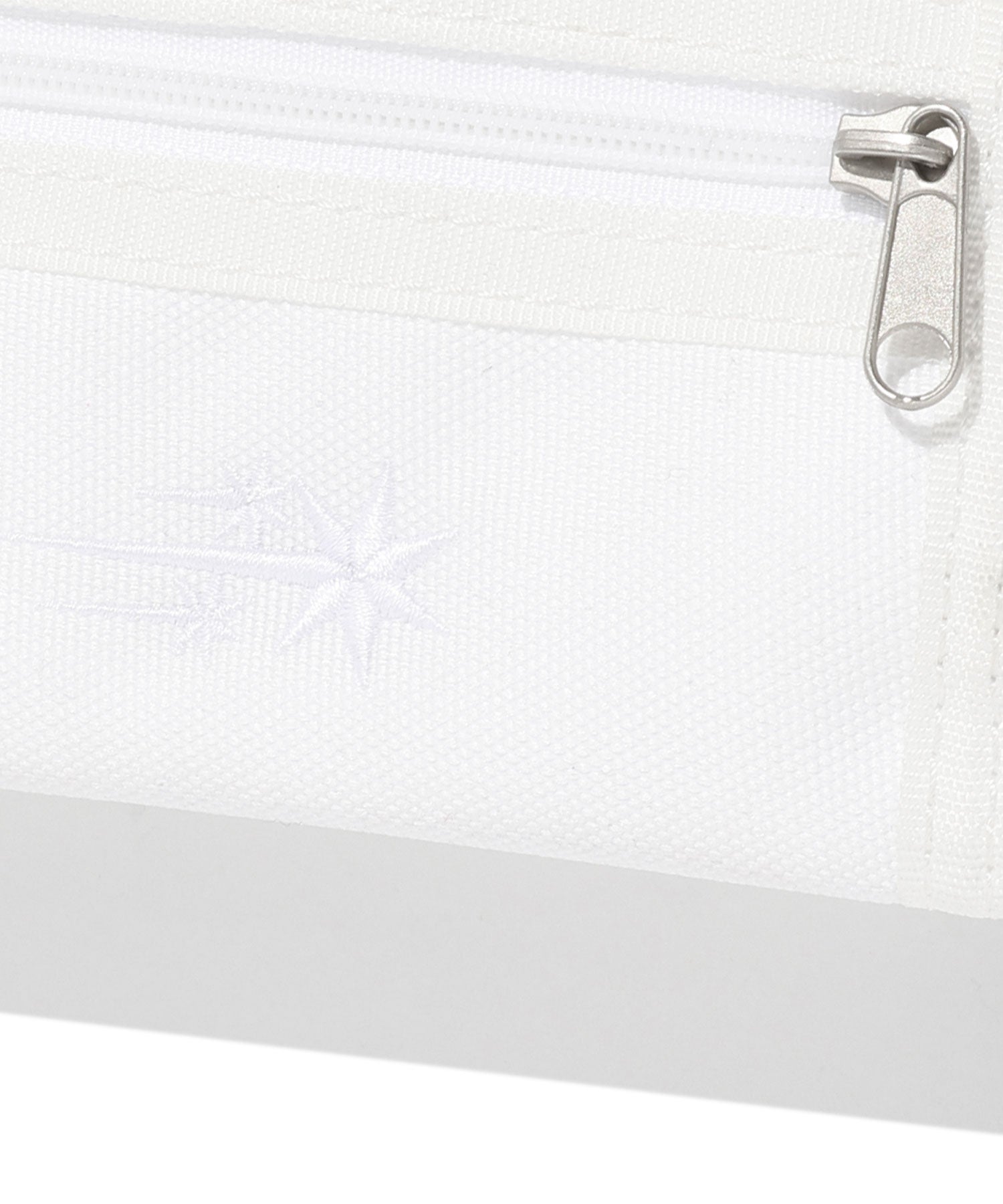 Nice Ghost Club Frill Wallet [White]
