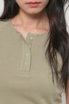 General Idea WOMAN Snap Henley Neck T-Shirt [KHAKI]