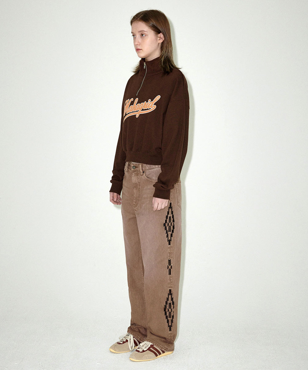 Mahagrid Script Logo Crop Half Zip Up [Brown]