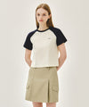 Marithé François Girbaud W SMALL REGULAR LOGO RAGLAN CROP TEE butter