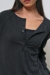 General Idea WOMAN Loose Fit Henley Neck T-Shirt