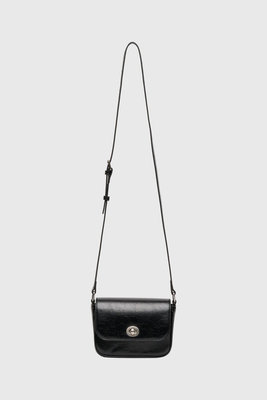 General Idea WOMAN Crack Faux Leather Crossbody Bag [BLACK]