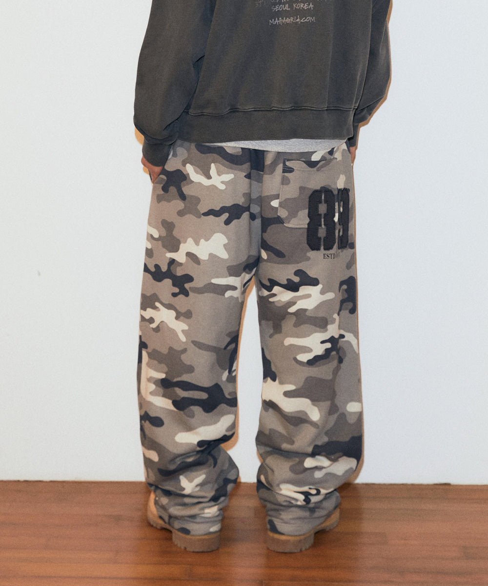 Mahagrid Camo Applique Sweatpant