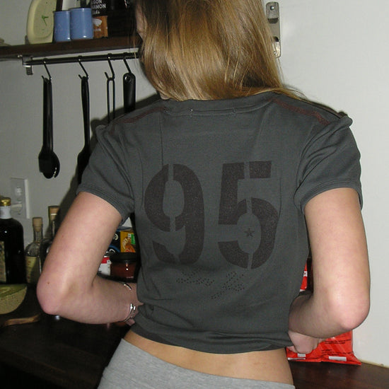 Bitter Cells 95 V Neck Cheering Tee