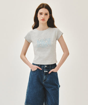 Marithé François Girbaud [6/19 예약발송] W FLOWER CLASSIC LOGO CAP SLEEVE SLIM CROP TEE light heather gray