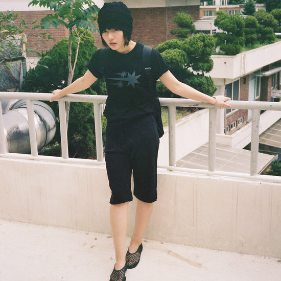 Nice Ghost Club 3 Stars Symbol Crop Slim Tee