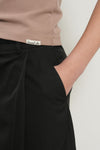 General Idea WOMAN Pleated Bermuda Slacks