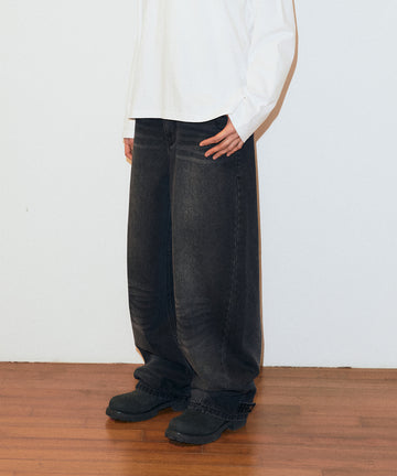 Mahagrid Solar Embroidered Denim Pant [Black]