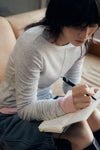 General Idea WOMAN Airy Crew Neck Pin Tuck T-Shirt [LIGHT GREY]