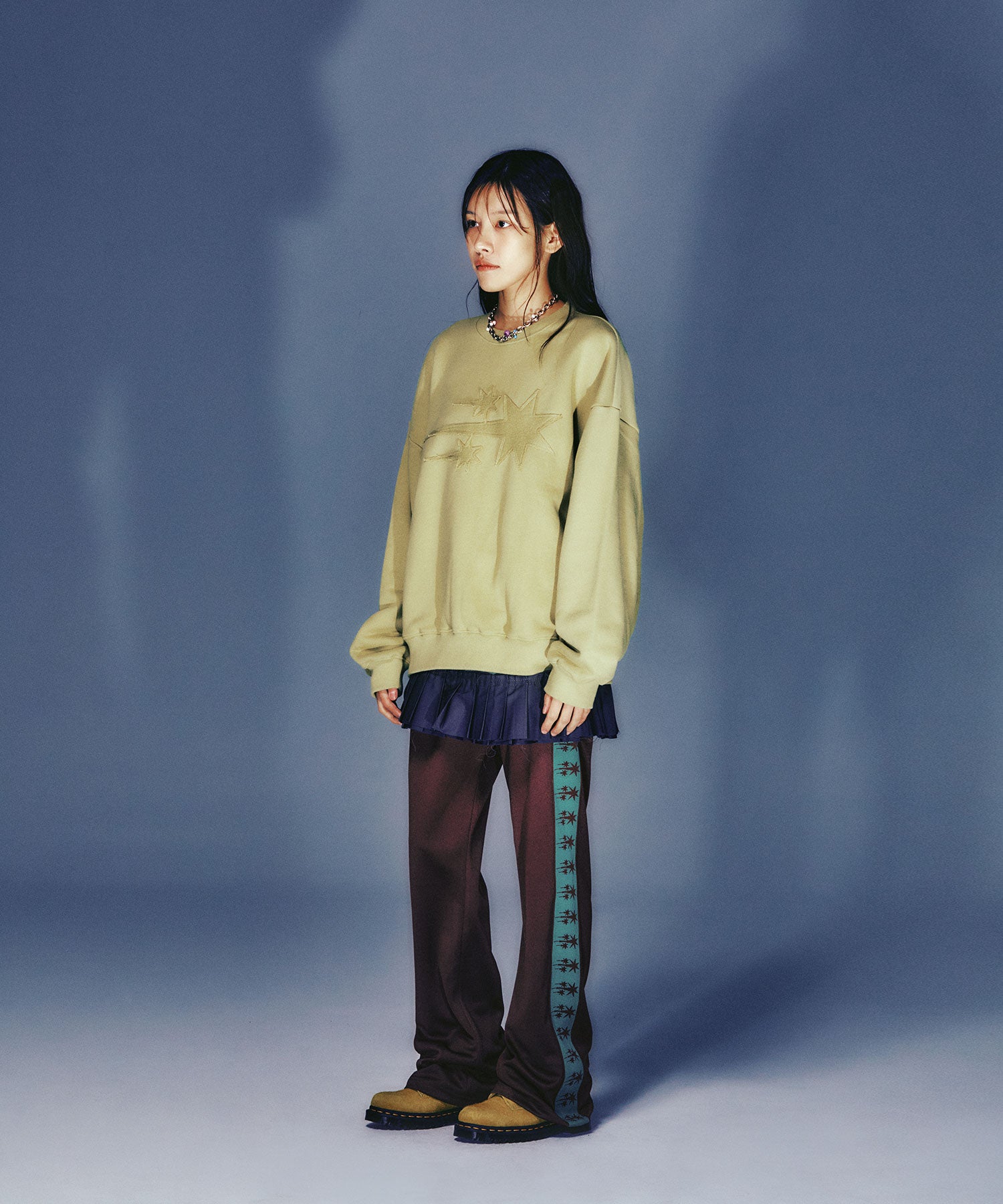 Nice Ghost Club 3Star Logo Sweatshirt [Green]