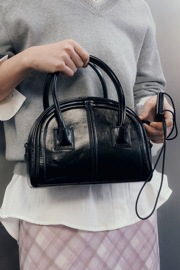 General Idea WOMAN Round Mini Tote Bag