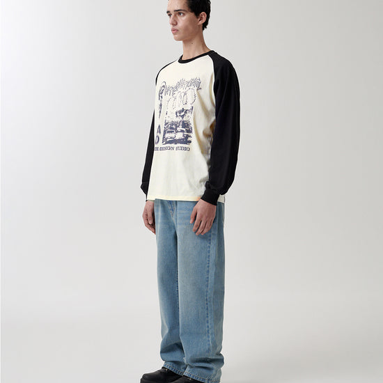 Mahagrid International Raglan Long Sleeve Tee