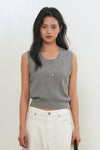 General Idea Woman Scallop Scarf Knit Vest