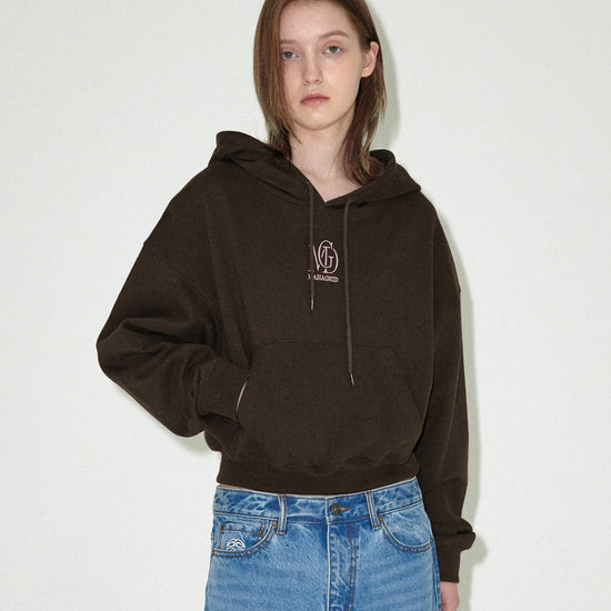 Mahagrid MGD SERIF LOGO CROP HOODIE