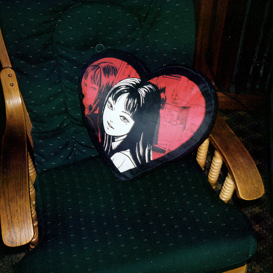 Nice Ghost Club Junji Ito Maniac Tomie Heart Cushion [Red]