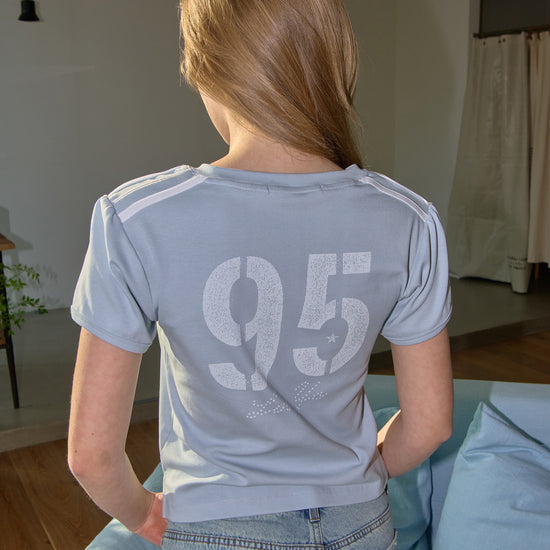 Bitter Cells 95 V Neck Cheering Tee