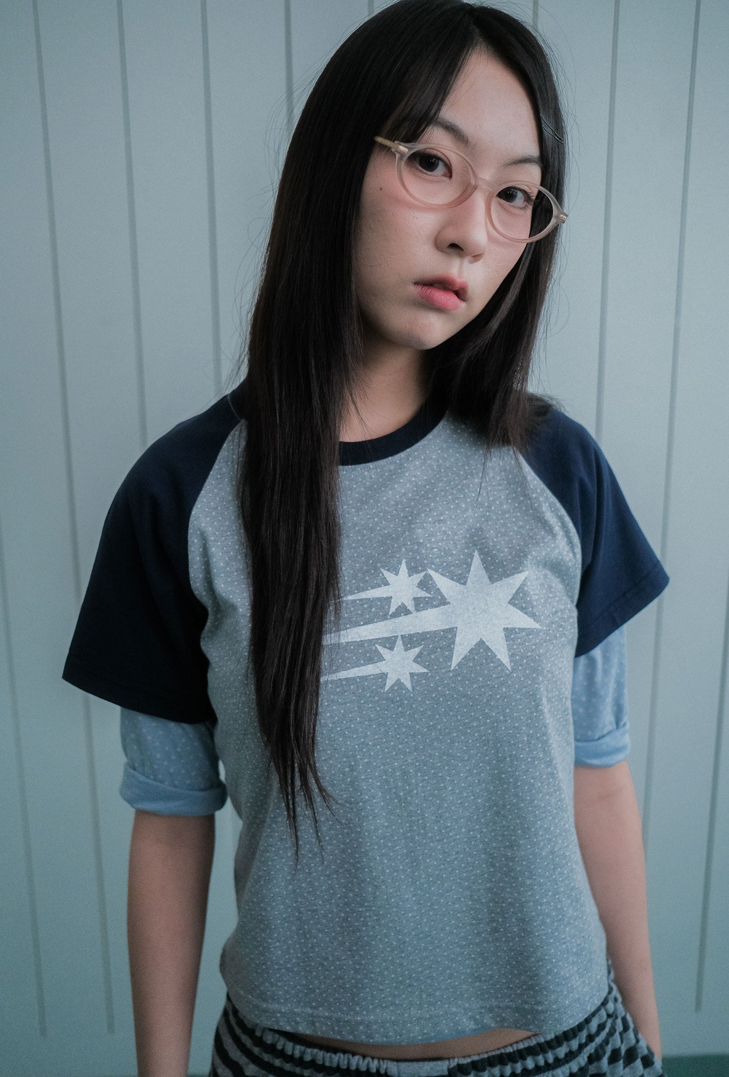 Nice Ghost Club 3 Star Dot Raglan Crop Tee