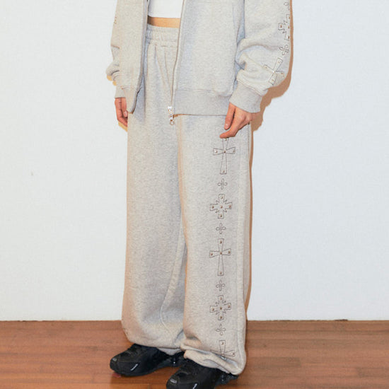 Mahagrid Cross Stud Sweatpant