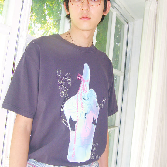 Nice Ghost Club Rainbow Finger Tee