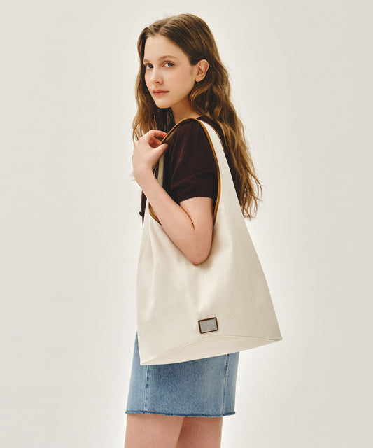 Marithé François Girbaud CLASSIC LOGO ONE SHOULDER BUCKET BAG natural