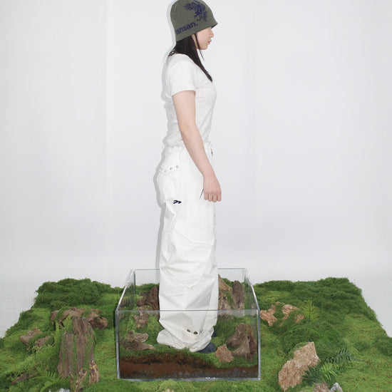 Tansanmagnesium Nylon Wide Cargo Pants