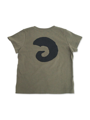 Tansanmagnesium Hon Applique T-Shirt (Khaki)