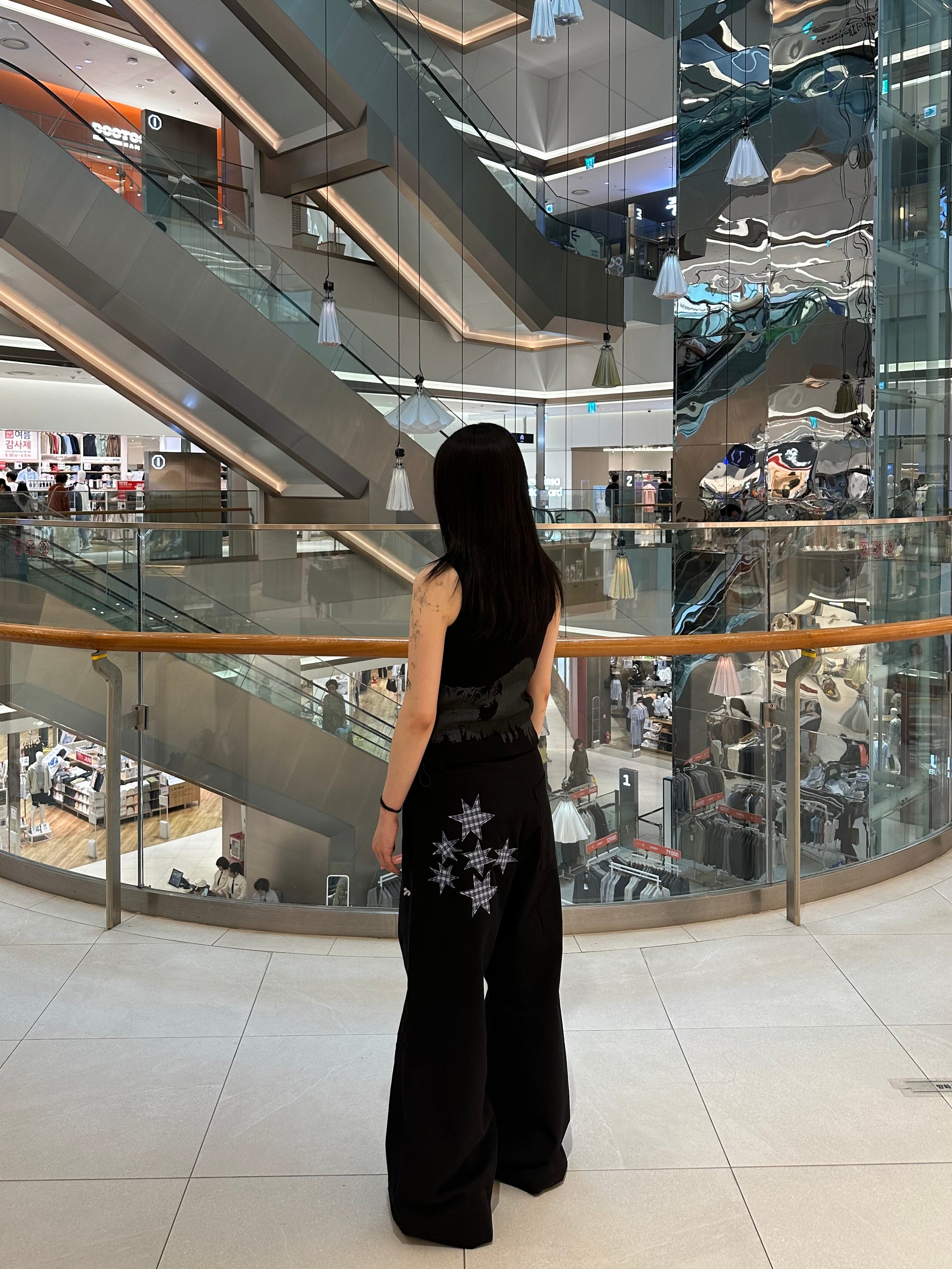 Tansanmagnesium (5/15 Pre-Order Delivery) Star Appliqué Pants Black