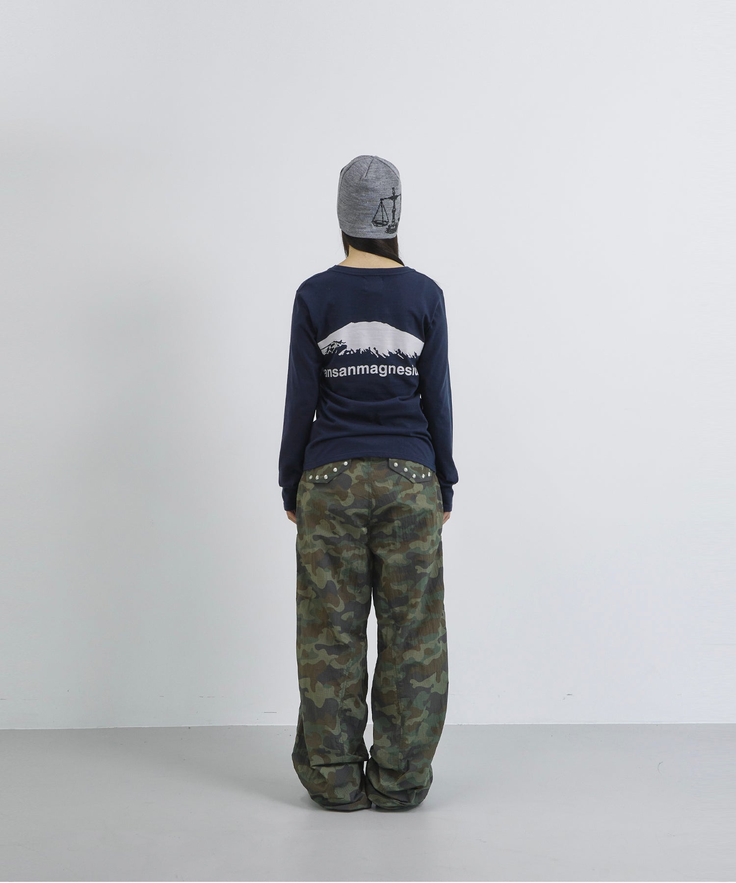 Tansanmagnesium Nylon Wide Stud Cargo Pants Camo